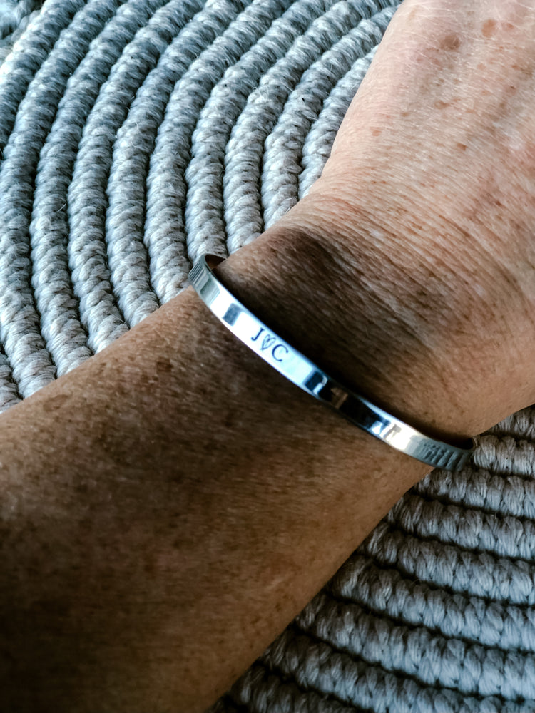 Glowforge Skinny Bracelet template SVG